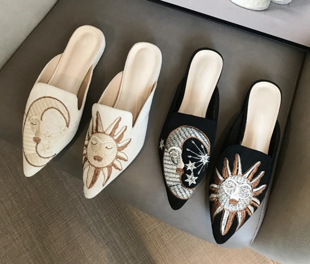 Vintage Embroidery  Shoes Mules