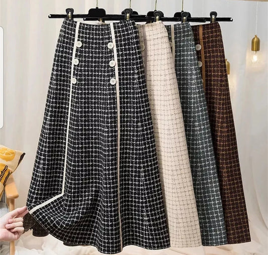 Pleated Woolen Skirt